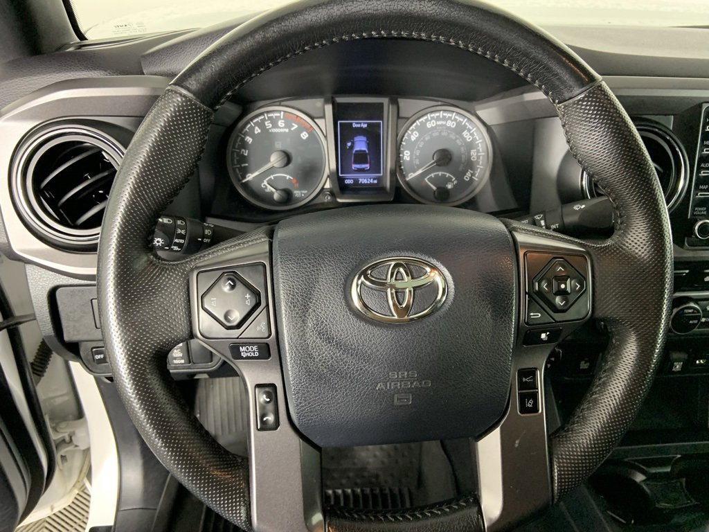 Used 2020 Toyota Tacoma TRD Off-Road image 11