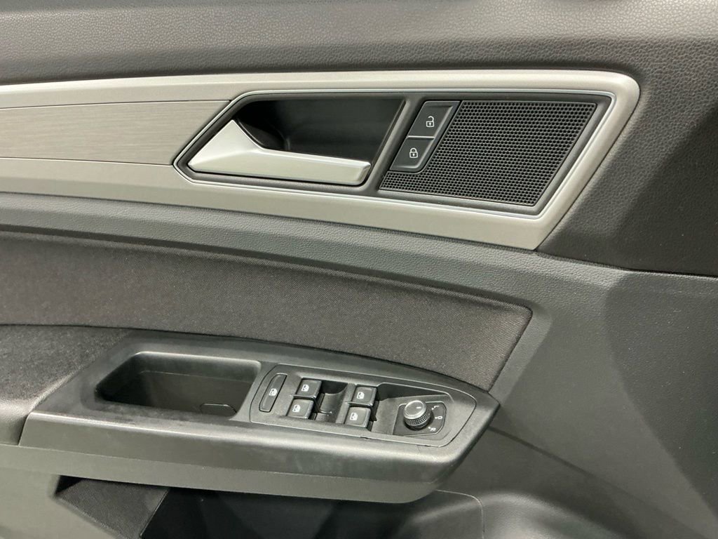 Used 2018 Volkswagen Atlas S image 29