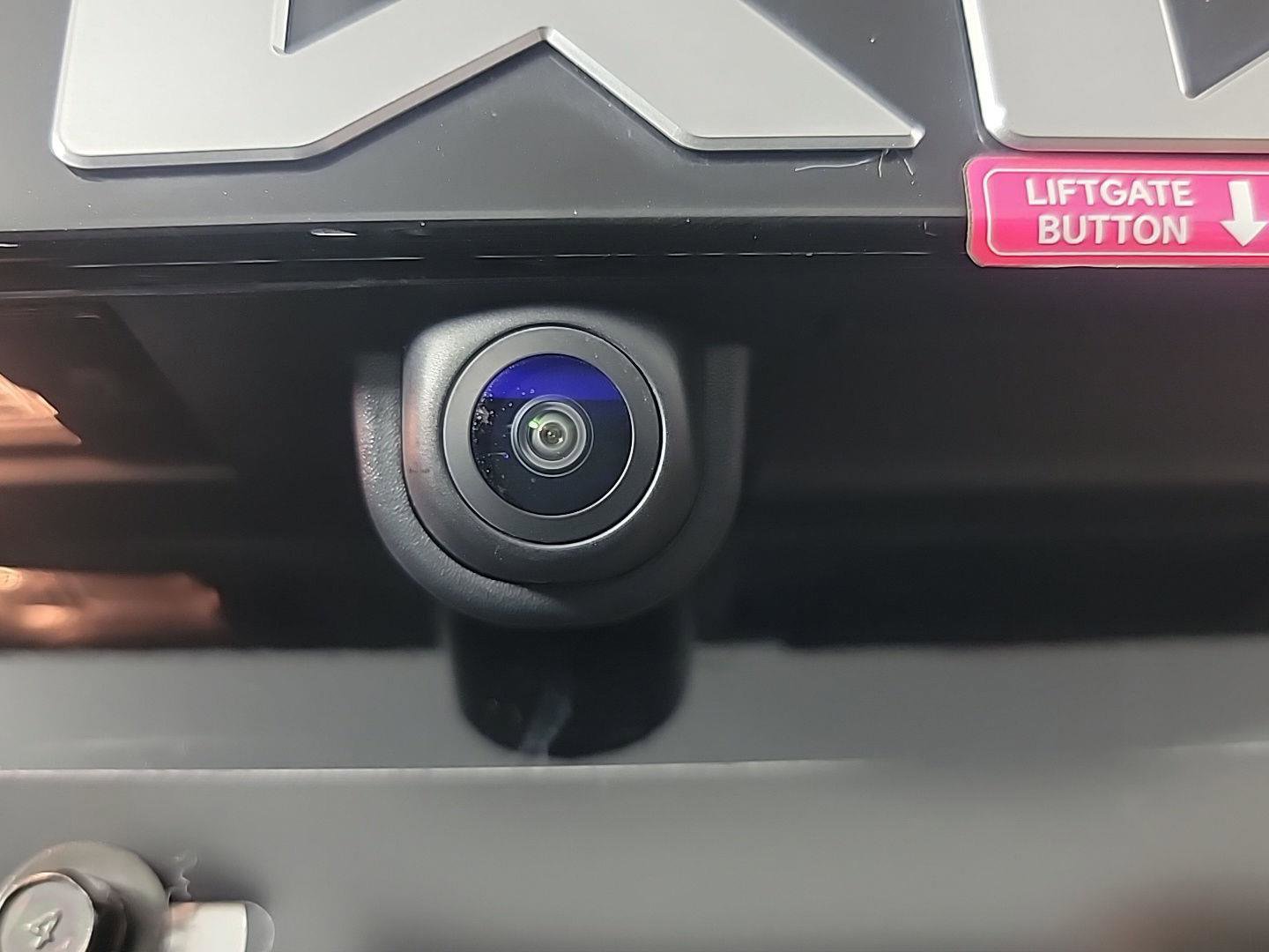 Used 2025 Kia Niro EX image 7