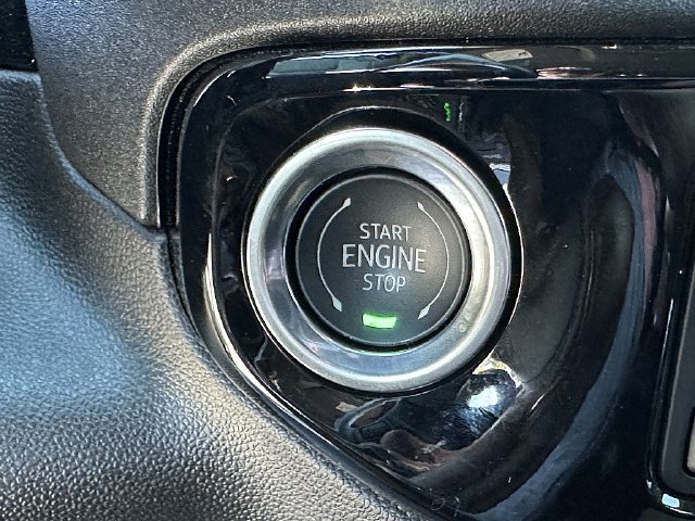 Used 2025 GMC Sierra 1500 SLE w/ Preferred Package AWD/4WD image 26
