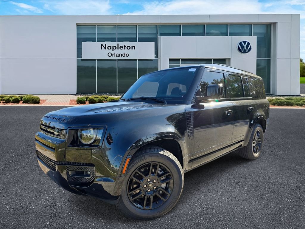 Used 2023 Land Rover Defender 130 X-Dynamic SE image 32