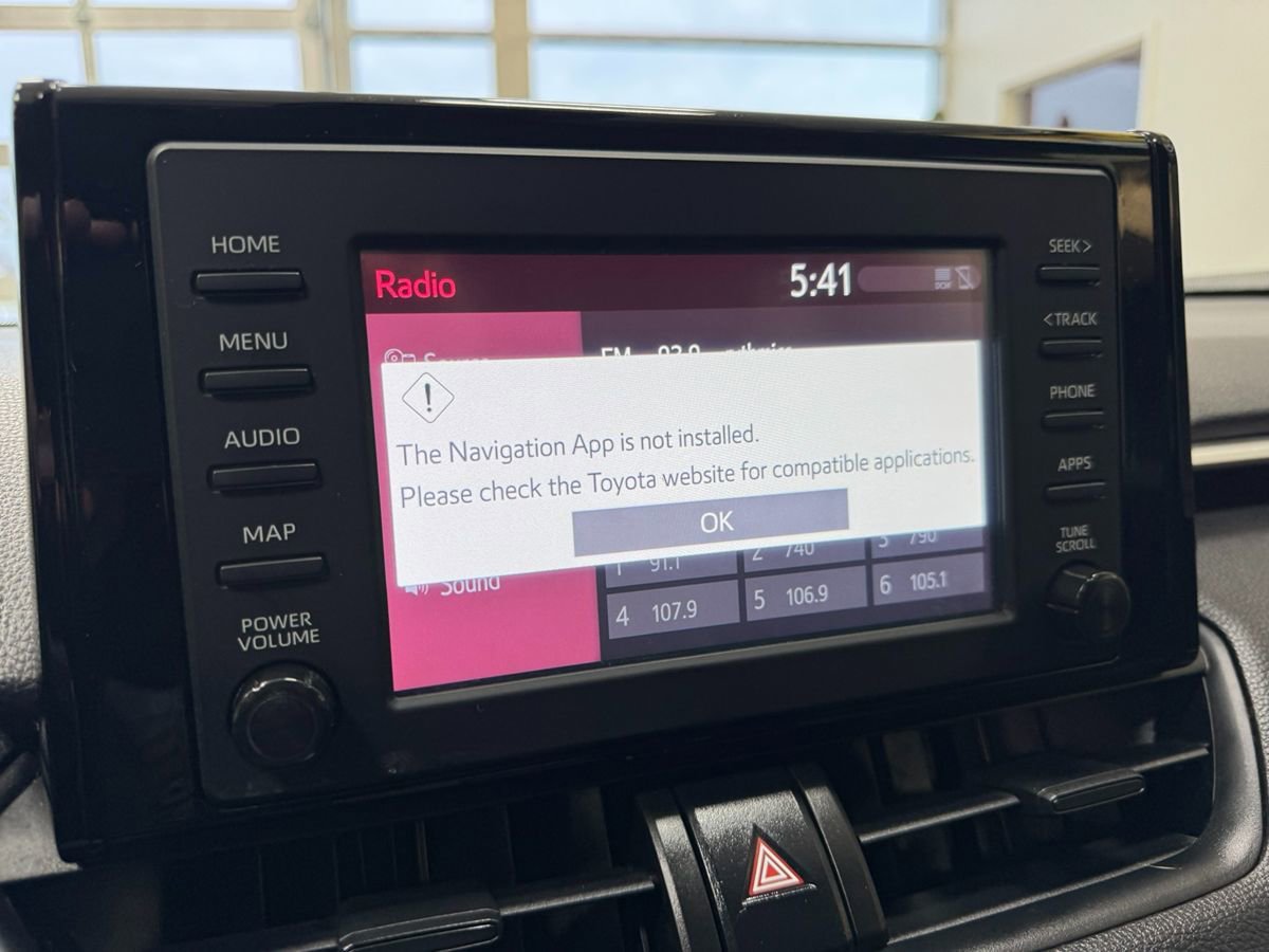 Used 2019 Toyota RAV4 LE w/ All Weather Liner Package AWD/4WD image 25