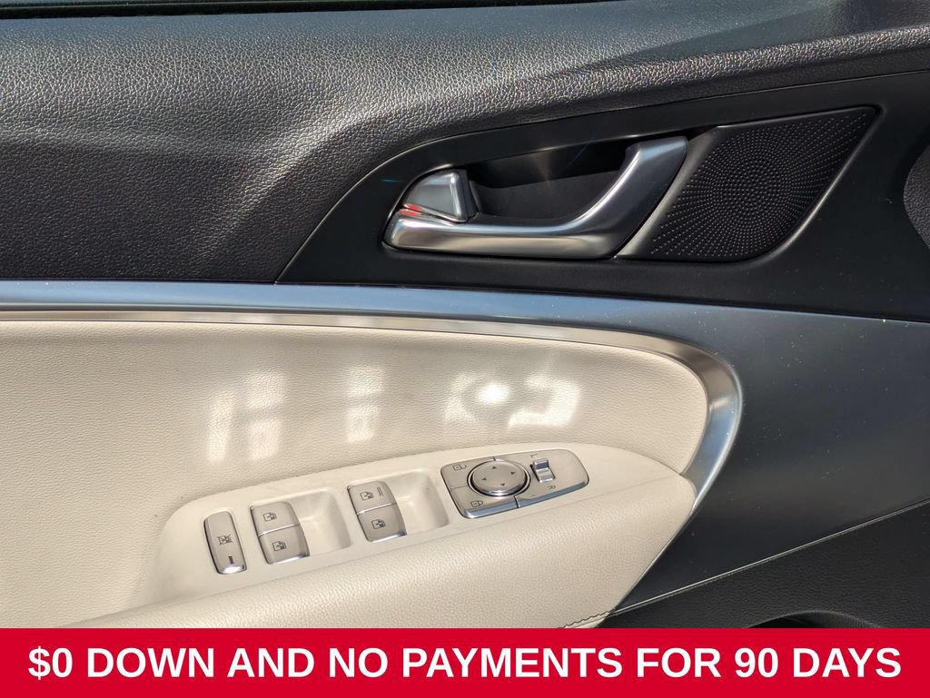 Used 2025 Genesis G70 2.5T RWD image 13