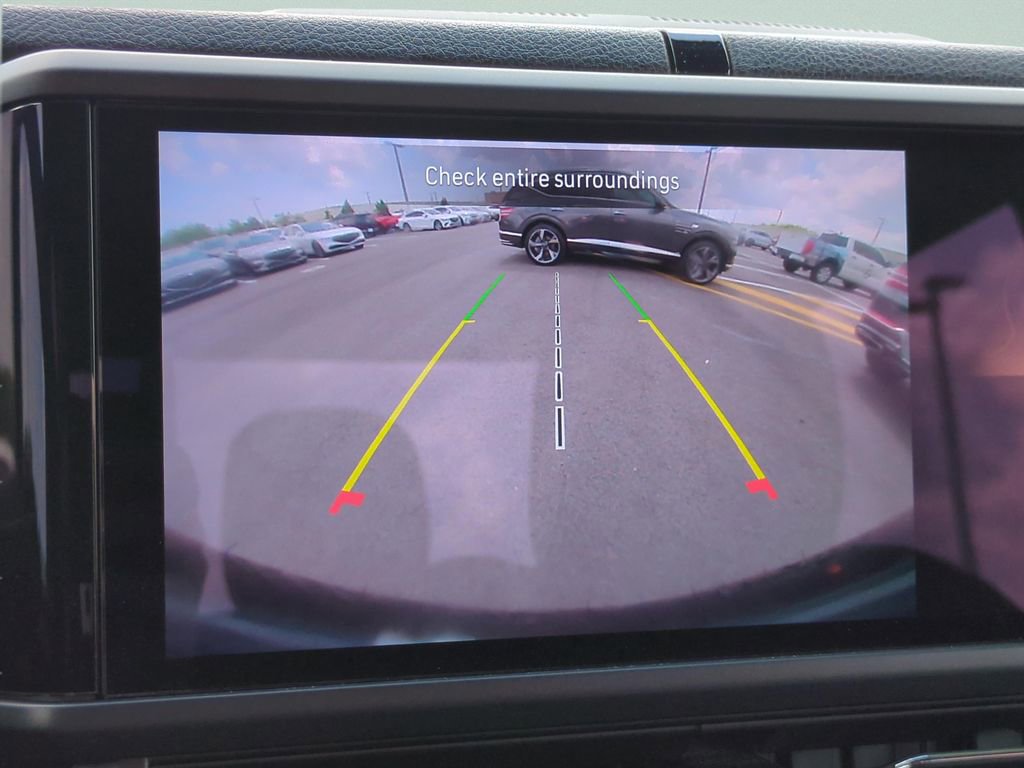 Used 2025 Jeep Wrangler Sport image 17