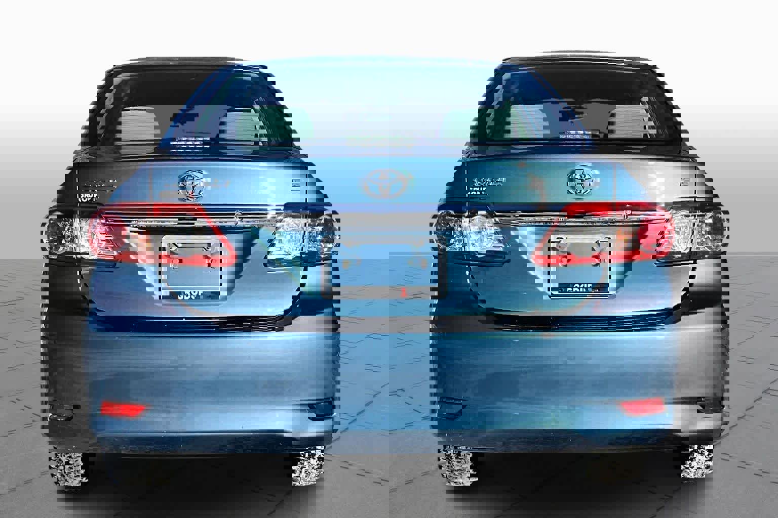 Used 2013 Toyota Corolla LE image 4