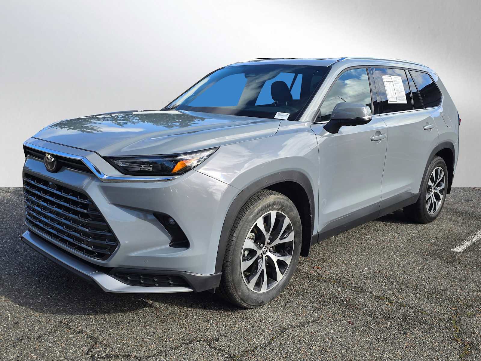 Used 2025 Toyota Grand Highlander AWD Hybrid image 7