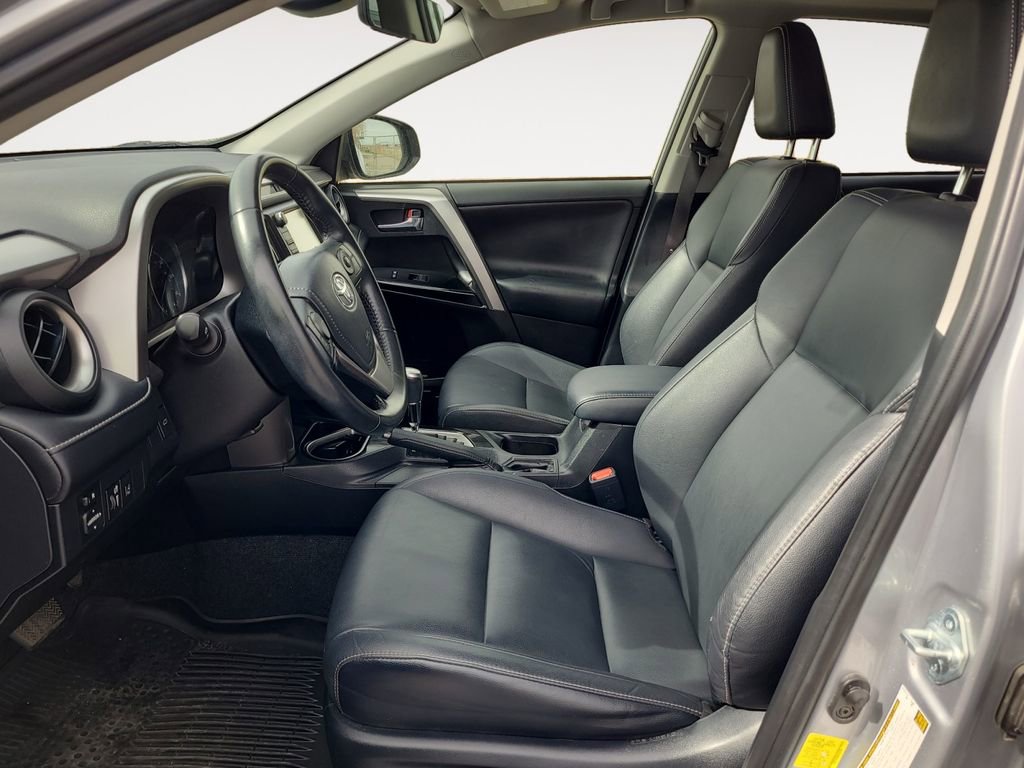 Used 2017 Toyota RAV4 Limited w/ Advanced Technology Package AWD/4WD image 9