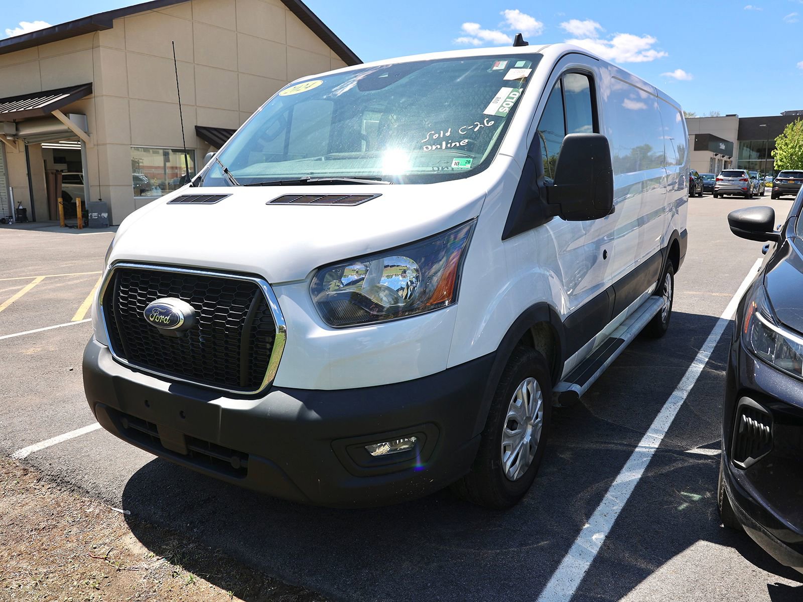 Used 2024 Ford Transit 250 Low Roof w/ Exterior Upgrade Package RWD image 3