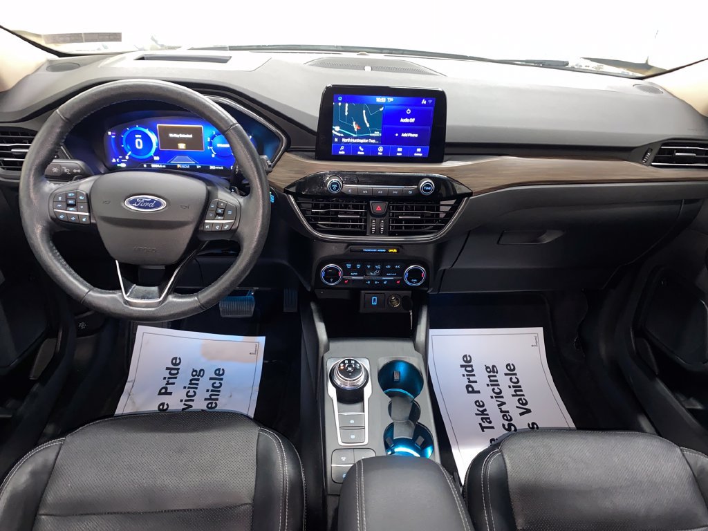 Used 2020 Ford Escape Titanium AWD/4WD image 23