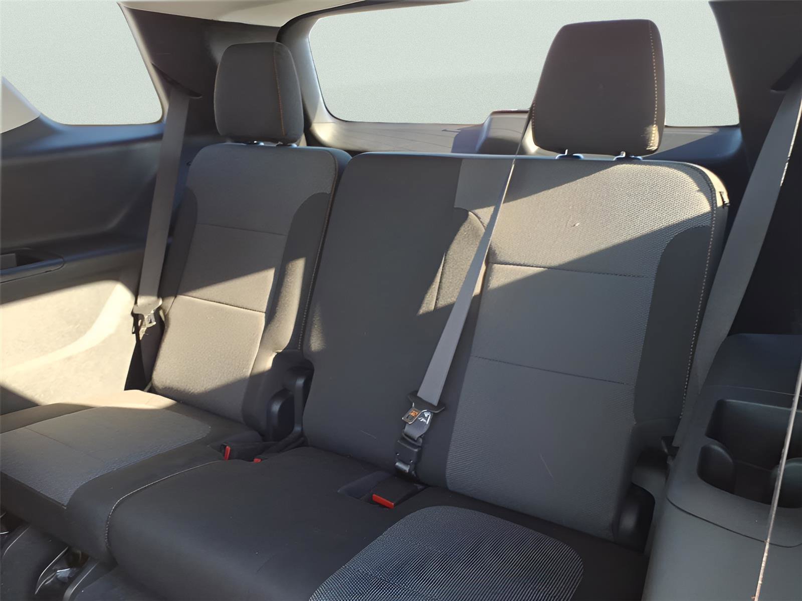 Used 2021 Chevrolet Traverse LT image 14