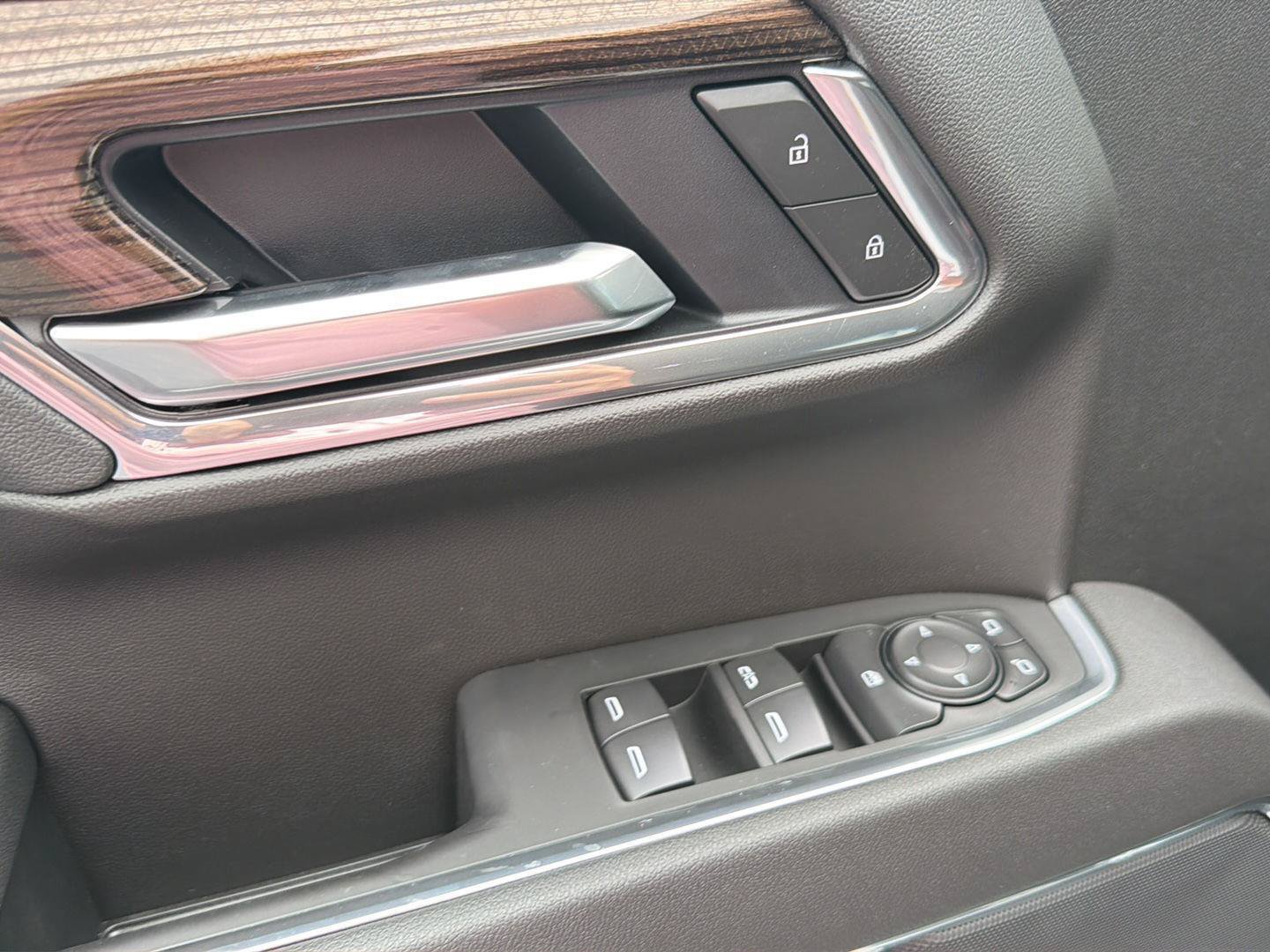 New 2026 Chevrolet Silverado 1500 LT AWD/4WD image 32