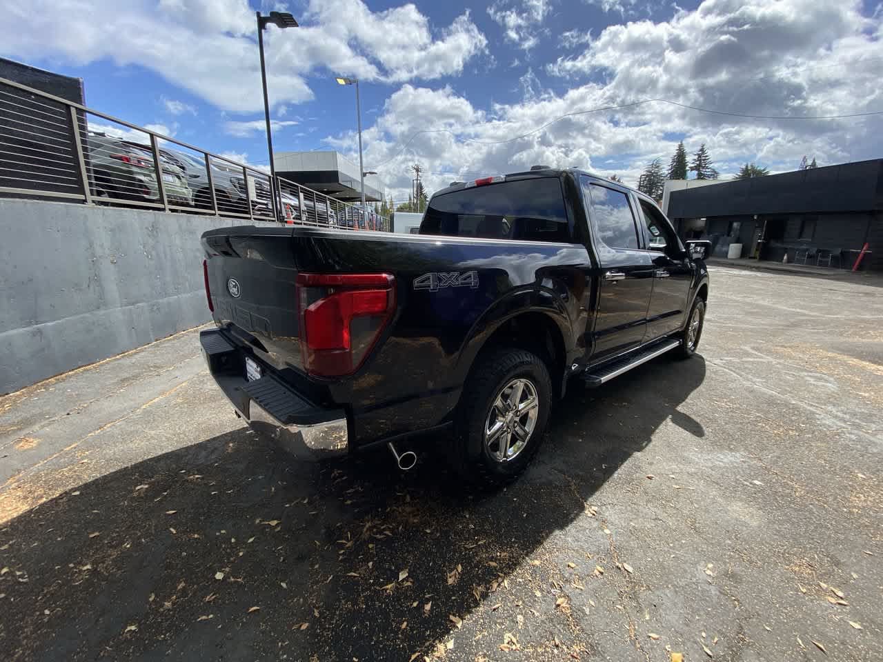 Used 2025 Ford F150 XLT AWD/4WD image 6