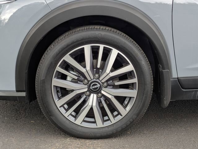 Used 2023 Nissan Kicks SV w/ Interior Electronics Package FWD image 34