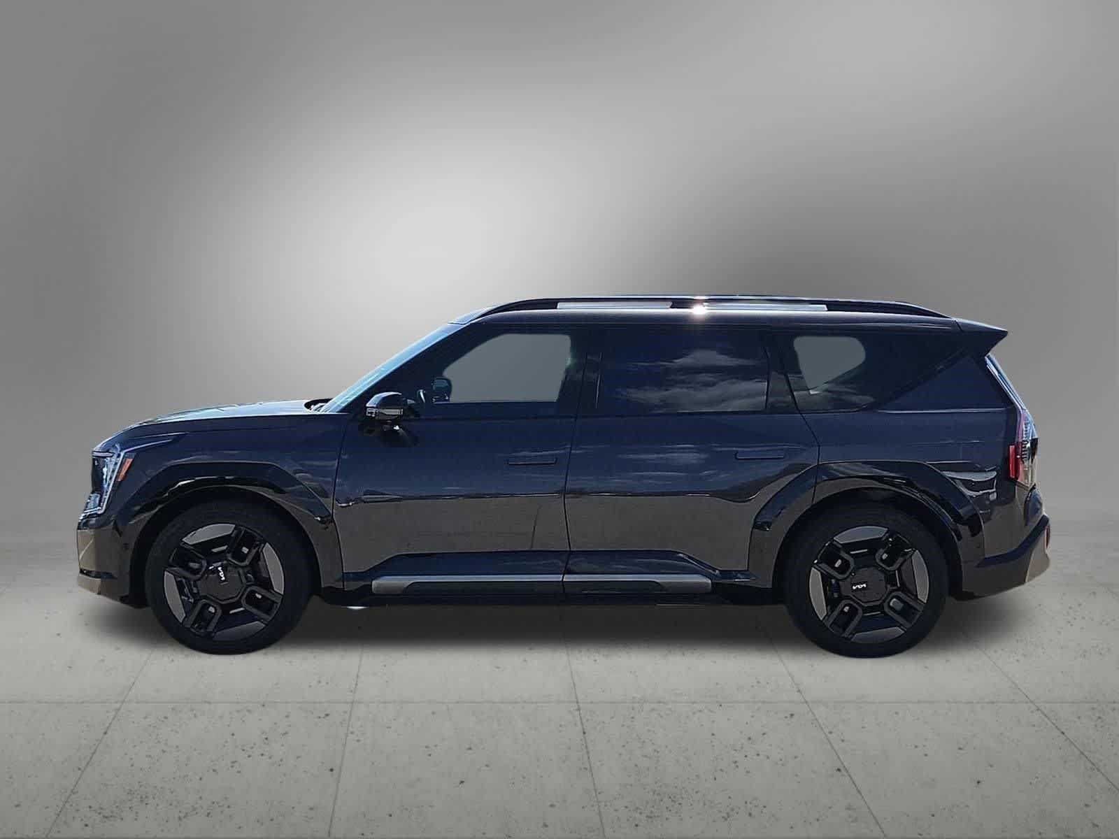 Certified 2024 Kia EV9 GT-Line AWD/4WD image 3