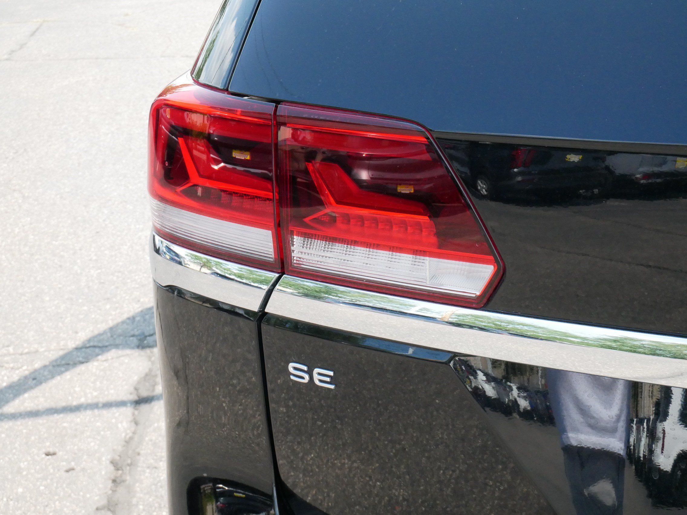 Certified 2023 Volkswagen Atlas SE AWD/4WD image 17