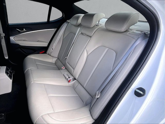 Used 2023 Genesis G70 2.0T RWD image 25