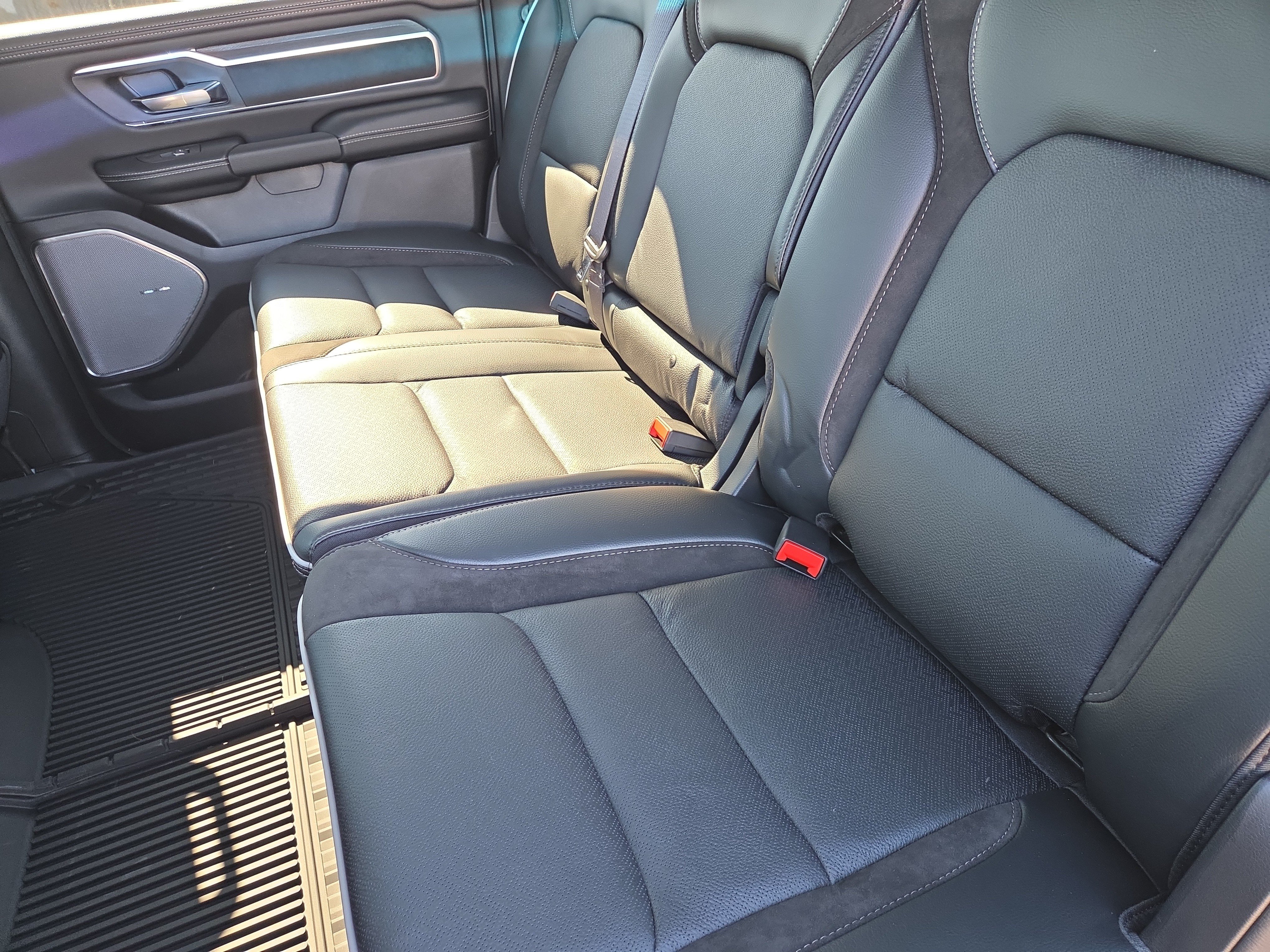 New 2026 RAM 1500 Laramie w/ Night Edition AWD/4WD image 6