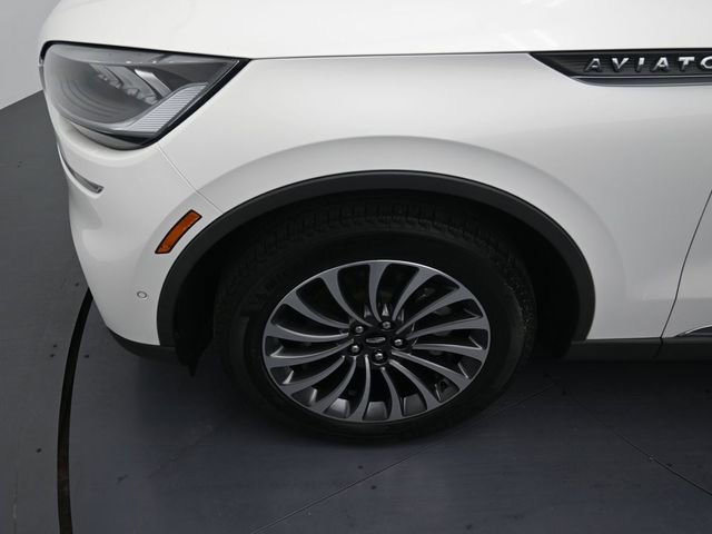 Used 2021 Lincoln Aviator Reserve w/ Elements Package Plus image 9