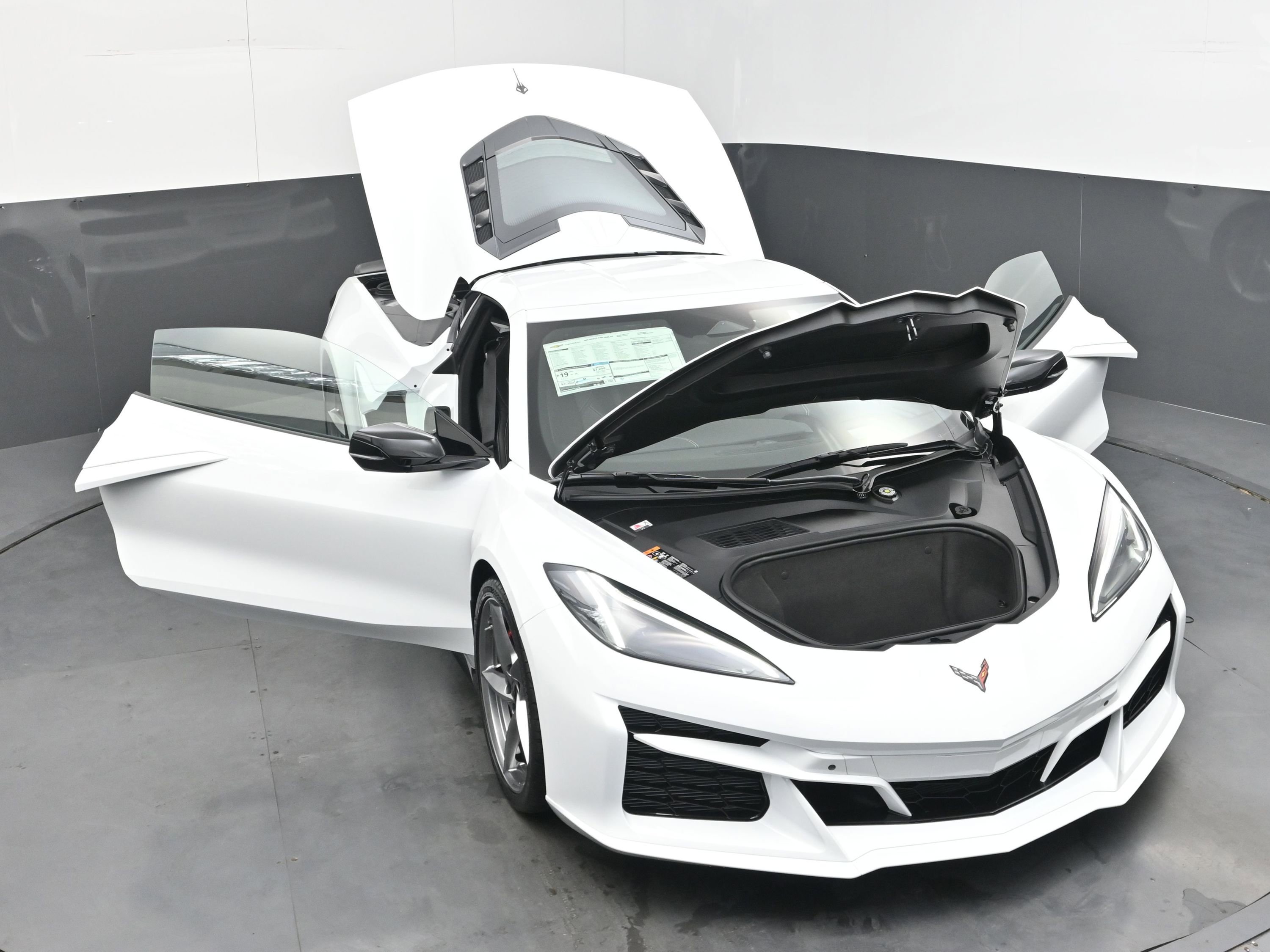 New 2025 Chevrolet Corvette E-Ray image 36