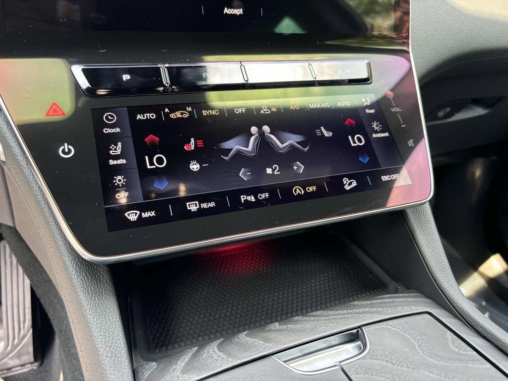 New 2024 Maserati Grecale GT image 39