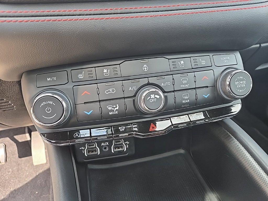 Used 2023 Dodge Durango GT AWD/4WD image 16