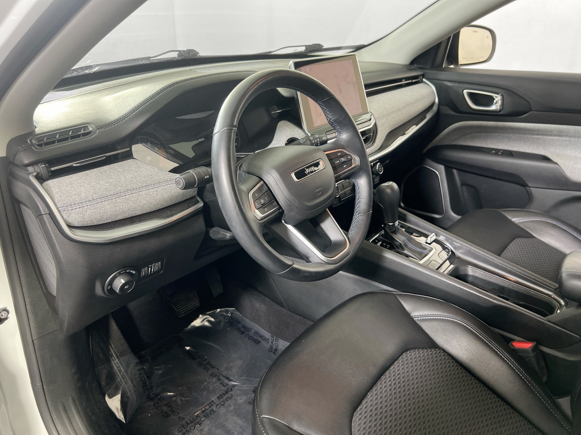 Used 2022 Jeep Compass Latitude w/ Convenience Group AWD/4WD image 9