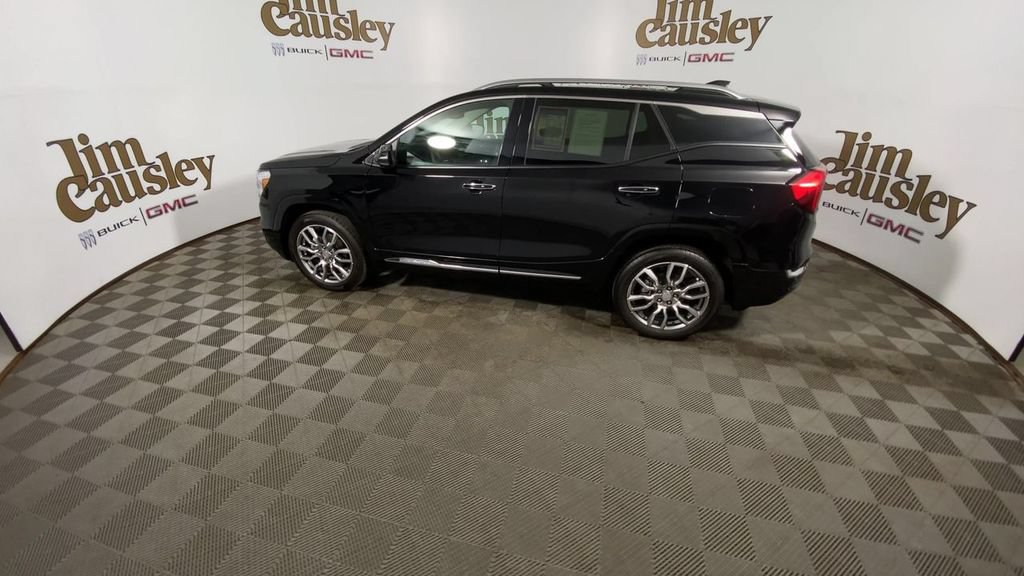 Certified 2023 GMC Terrain Denali w/ Denali Premium Package AWD/4WD image 5