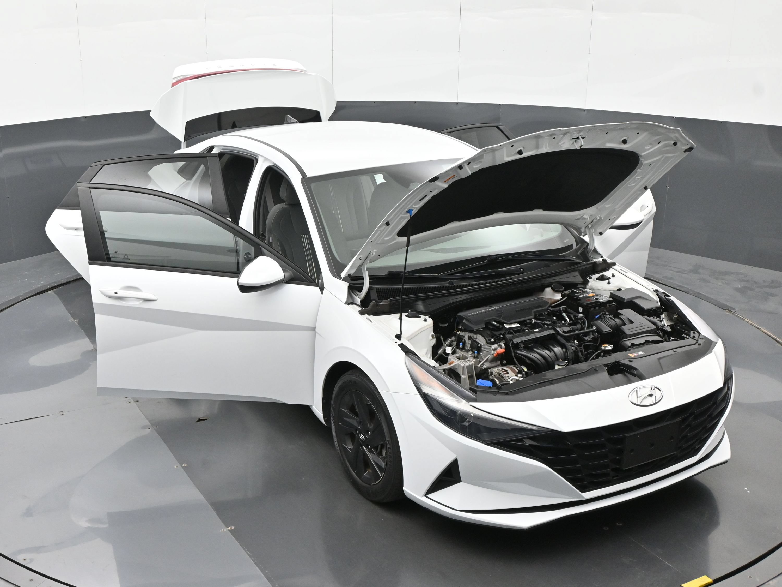 Used 2021 Hyundai Elantra SEL FWD image 44