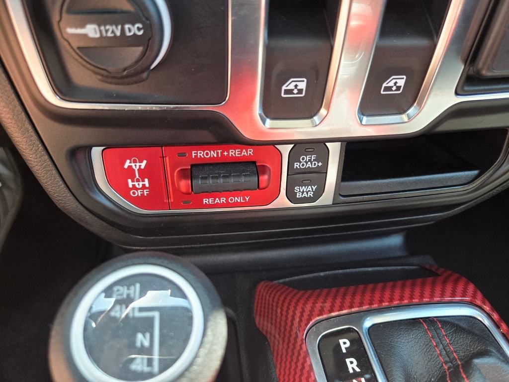 Used 2022 Jeep Wrangler Rubicon AWD/4WD image 25