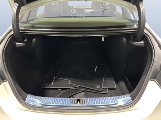 Certified 2022 Mercedes-Benz S 500 4MATIC image 11