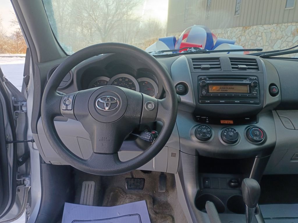 Used 2012 Toyota RAV4 4WD image 13