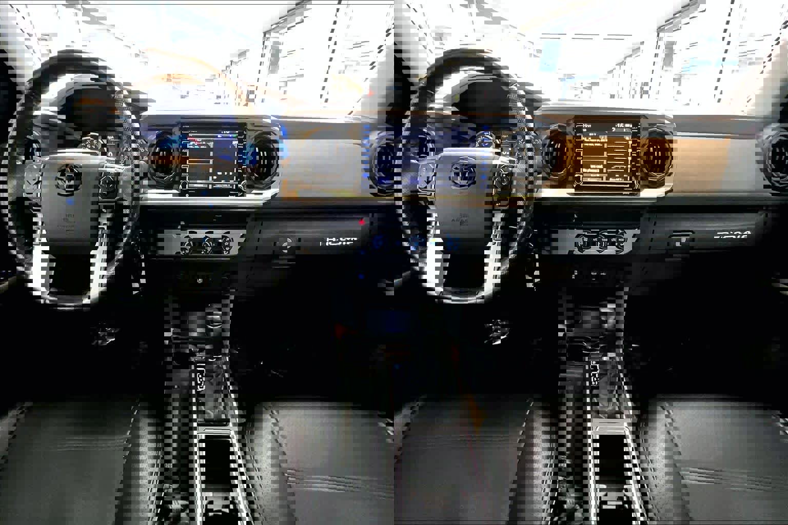 Used 2020 Toyota Tacoma SR5 image 15