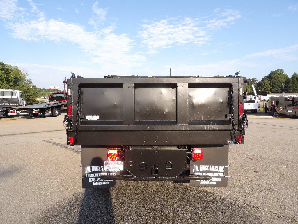 Used 2022 RAM 5500 Tradesman AWD/4WD image 18