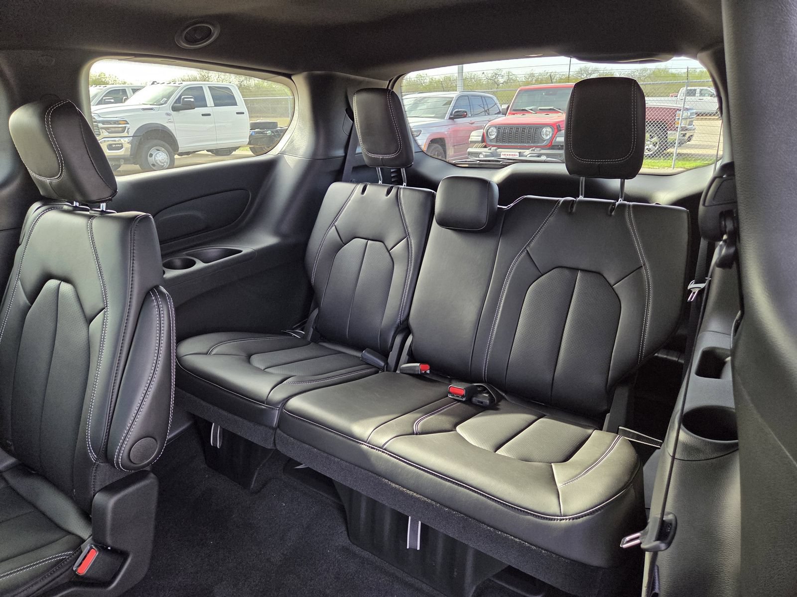 New 2026 Chrysler Voyager LX FWD image 23
