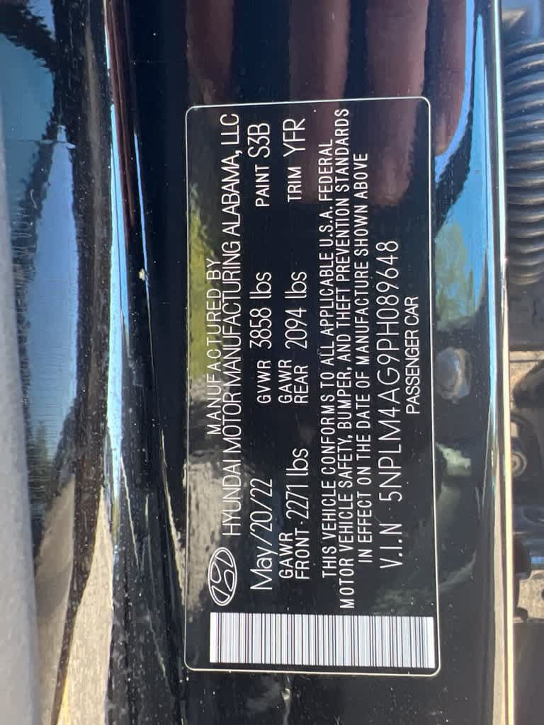 Used 2023 Hyundai Elantra SEL w/ Preferred Accessory Package FWD image 12
