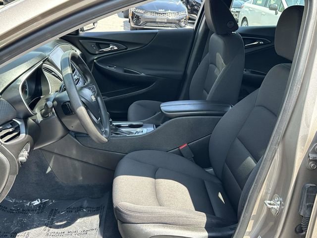 Used 2023 Chevrolet Malibu LT FWD image 17