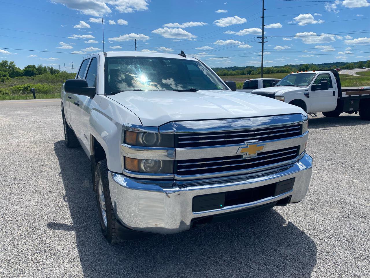 Used 2018 Chevrolet Silverado 2500 W/T w/ WT Convenience Package AWD/4WD image 4