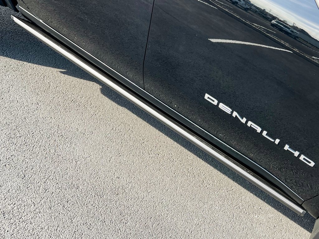 Used 2025 GMC Sierra 3500 Denali Ultimate image 20