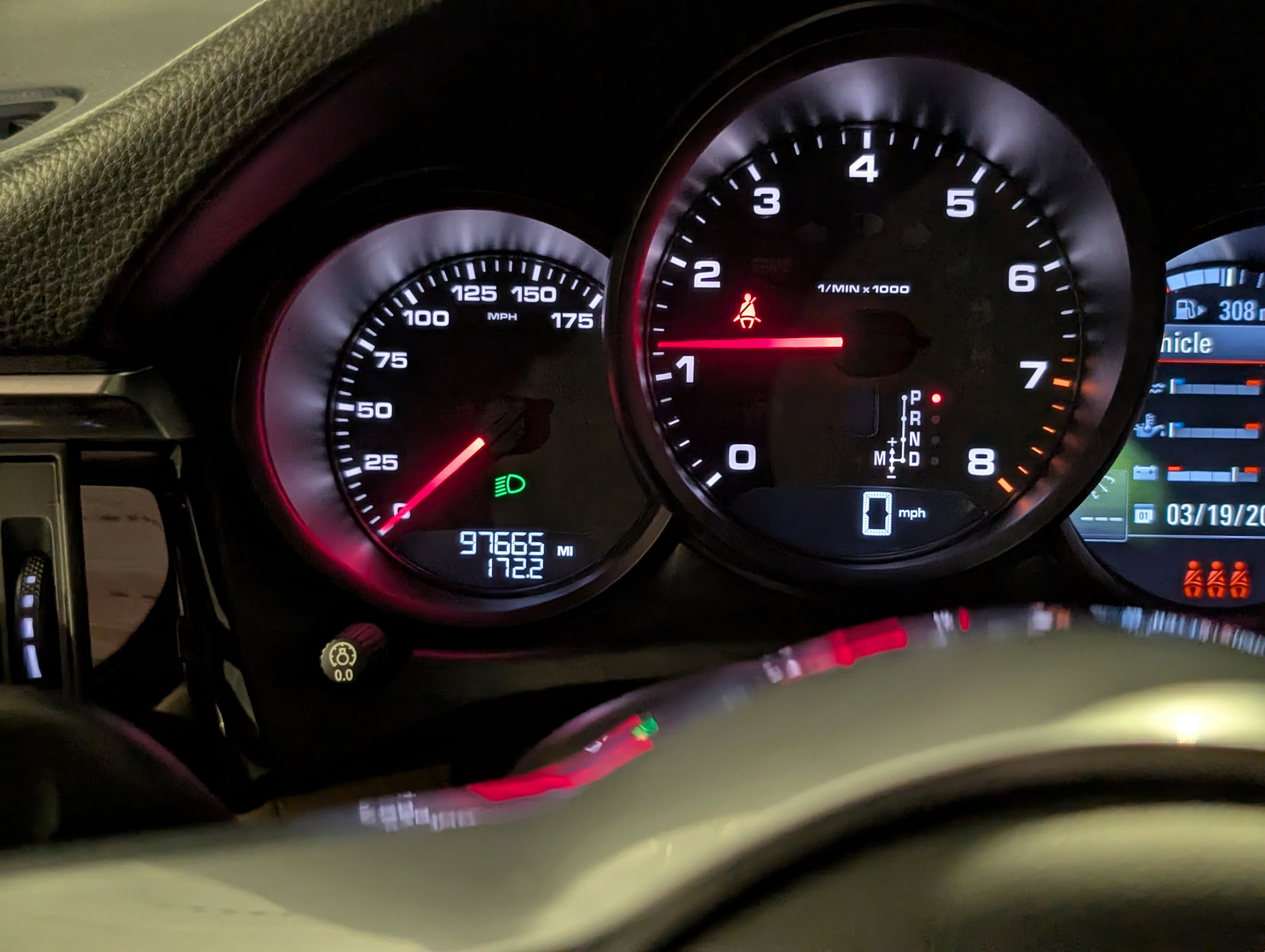 Used 2020 Porsche Macan image 30