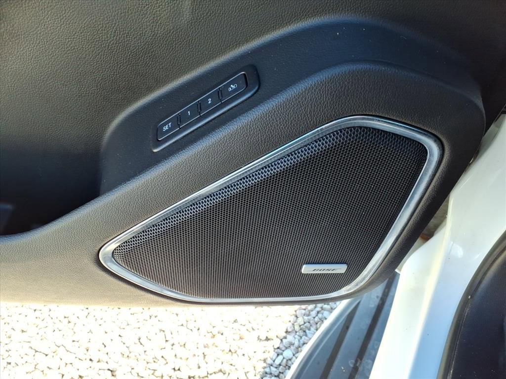 Used 2018 Chevrolet Suburban Premier image 34