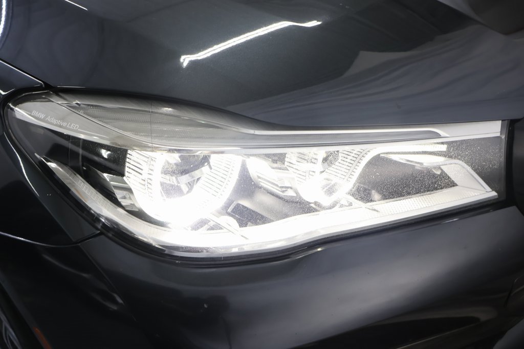 Used 2017 BMW 750i image 26
