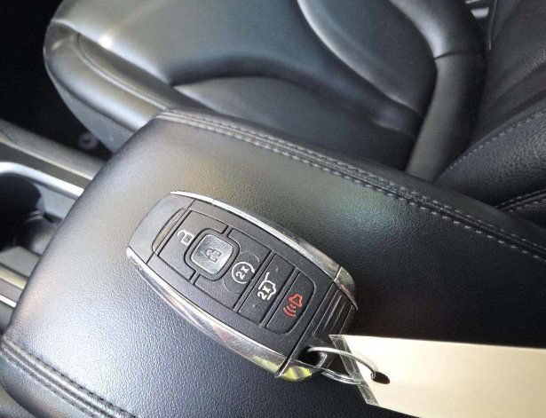 Used 2019 Lincoln MKC Premiere FWD image 34