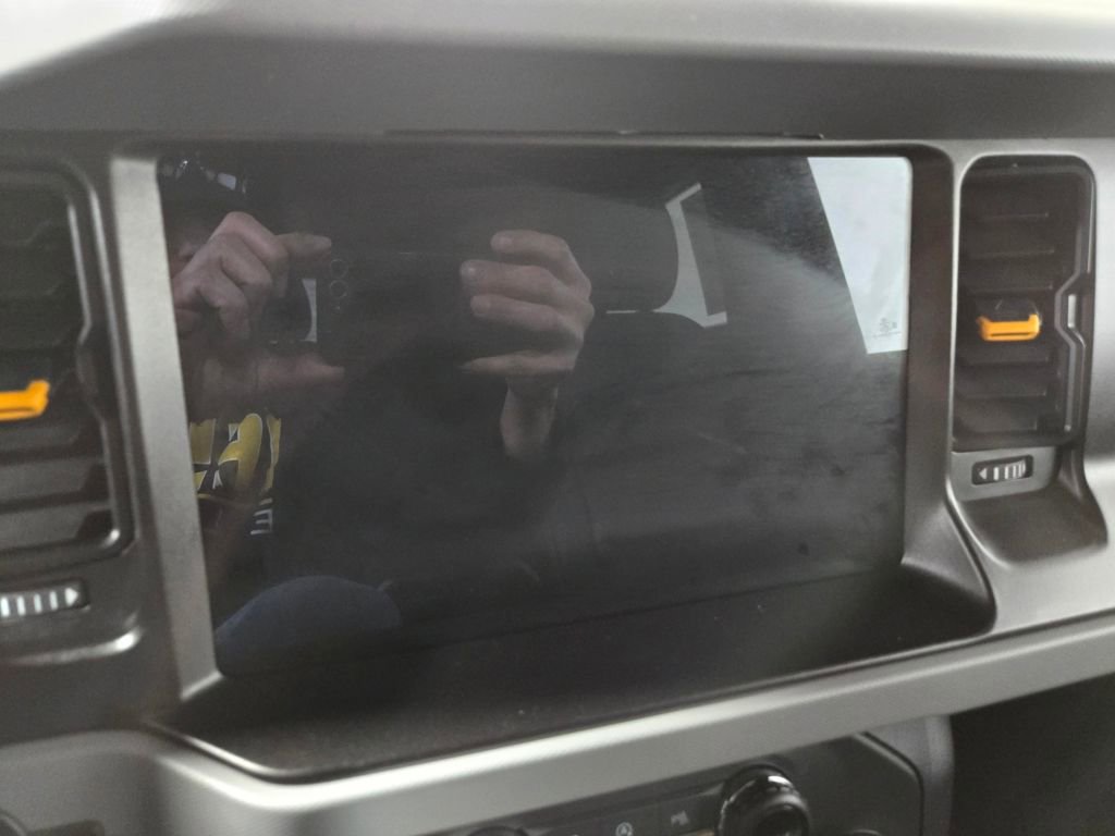 Used 2023 Ford Bronco Badlands image 21