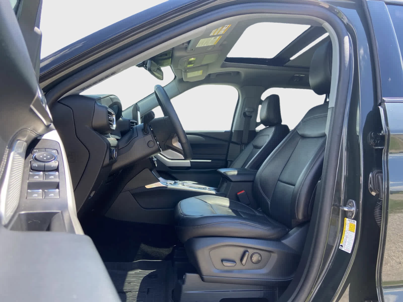 Used 2023 Ford Explorer Limited w/ Limited Technology Package AWD/4WD image 28