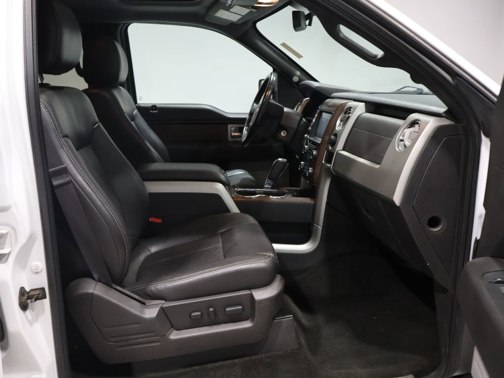 Used 2014 Ford F150 Lariat w/ Lariat Chrome Package image 24