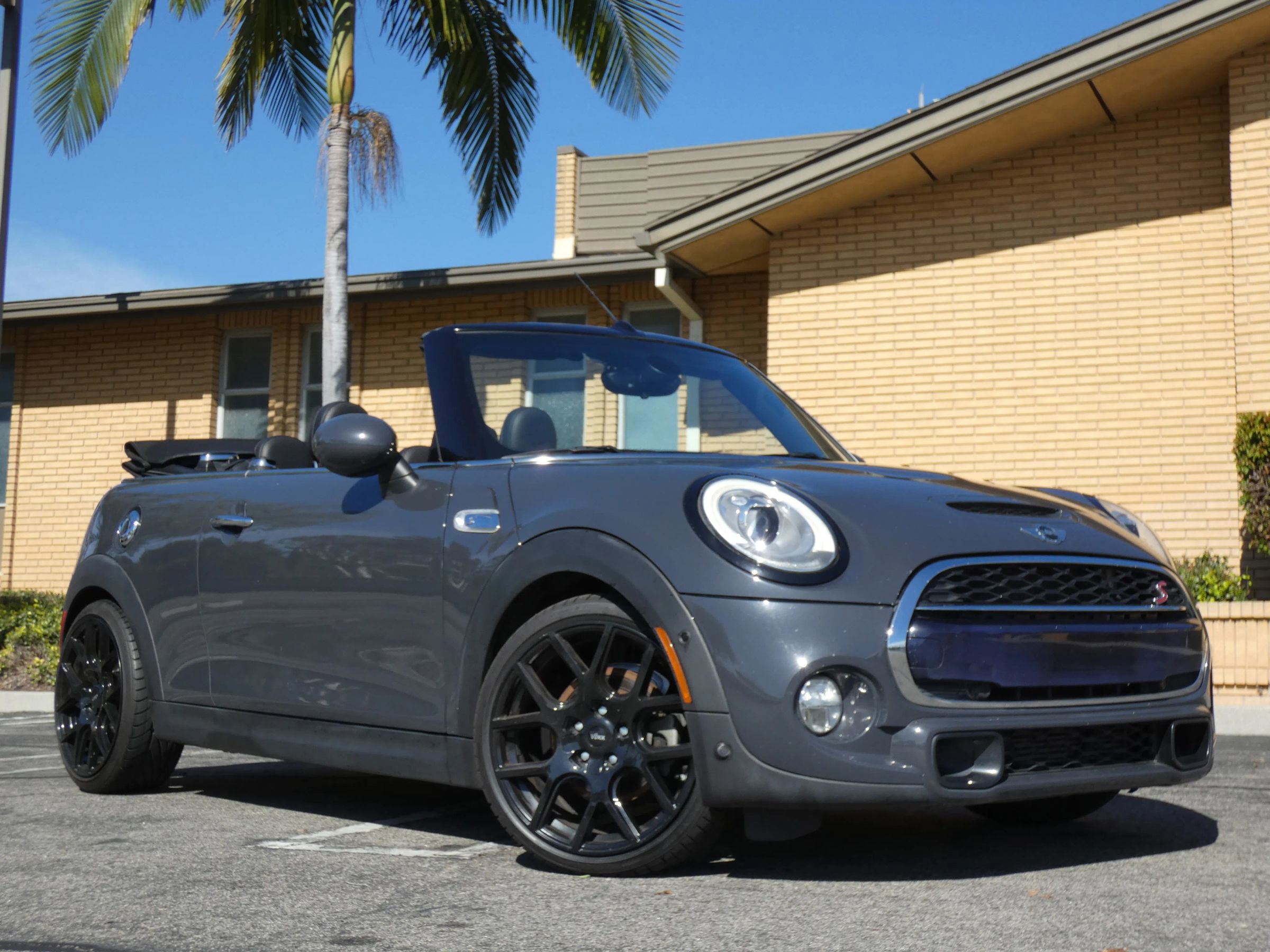 Used 2018 MINI Cooper S image 5