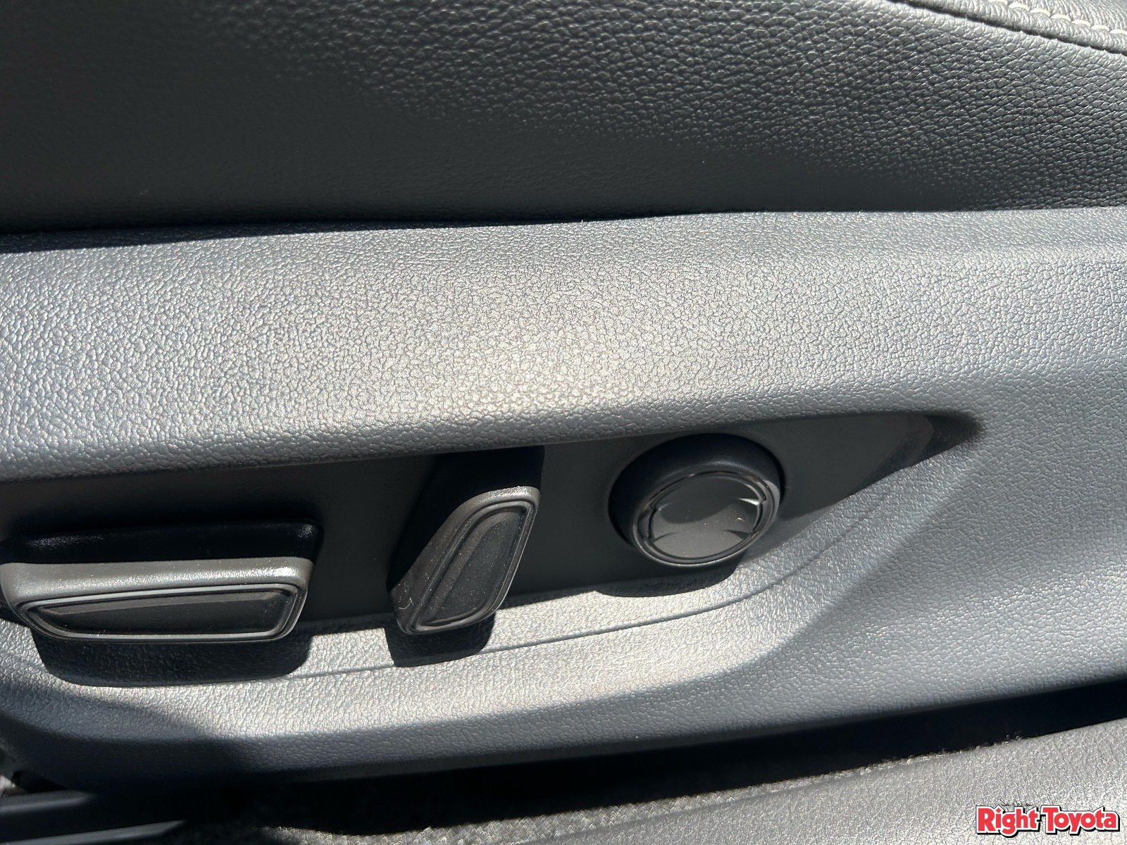 New 2026 Toyota Camry SE FWD image 23
