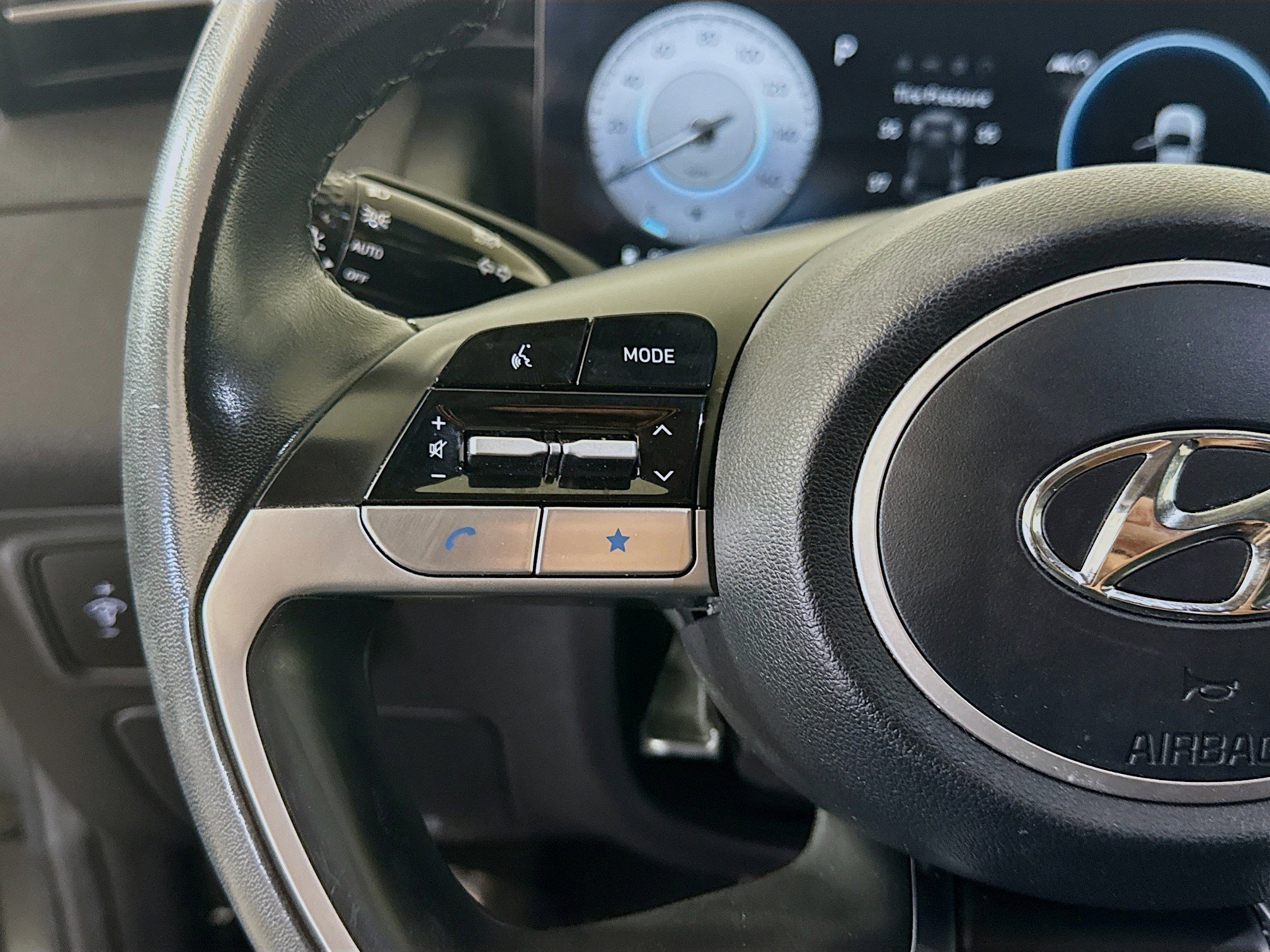 Used 2023 Hyundai Tucson SEL w/ Convenience Package image 14