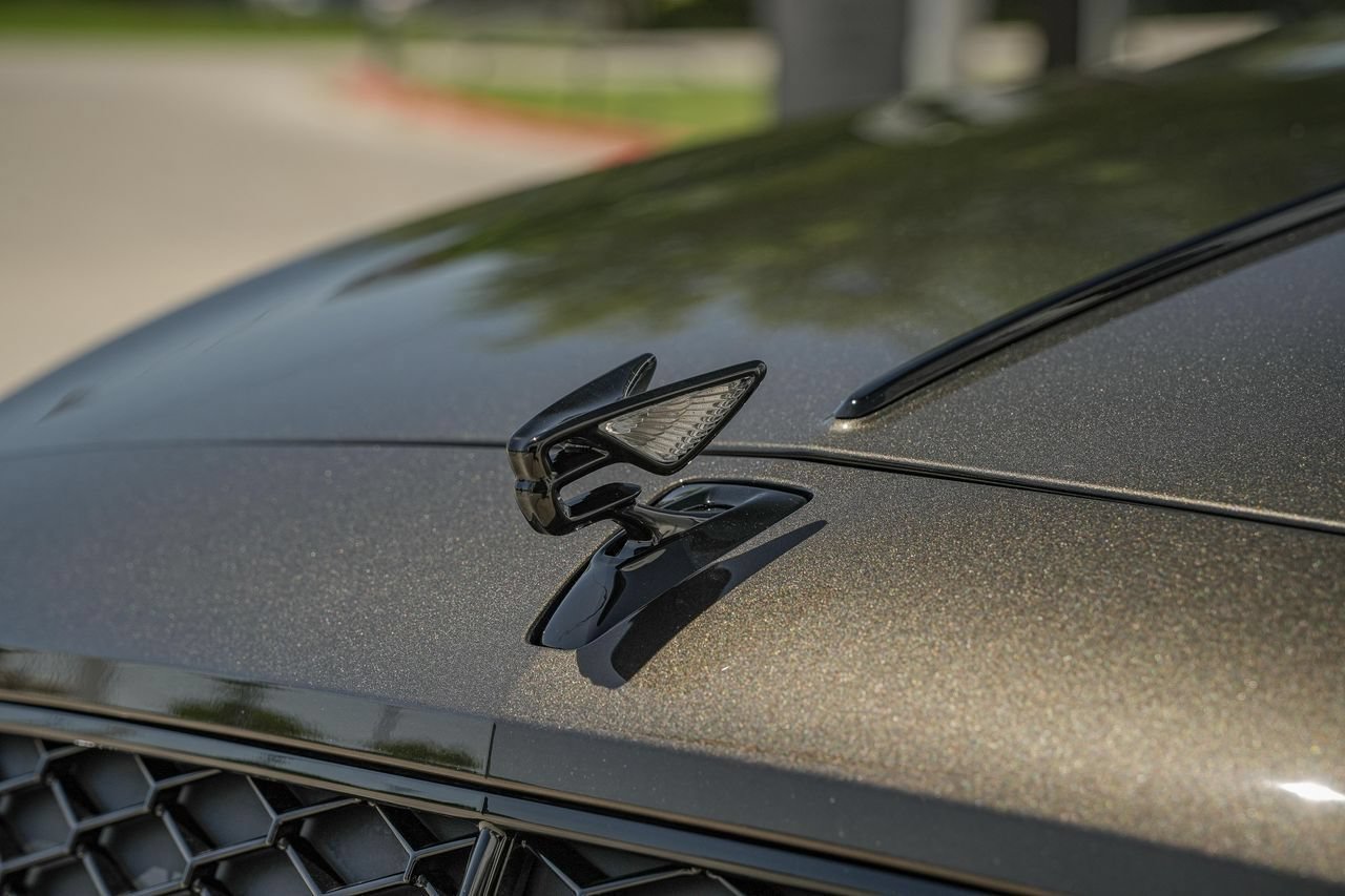 Certified 2025 Bentley Flying Spur Plug-In Hybrid AWD/4WD image 9