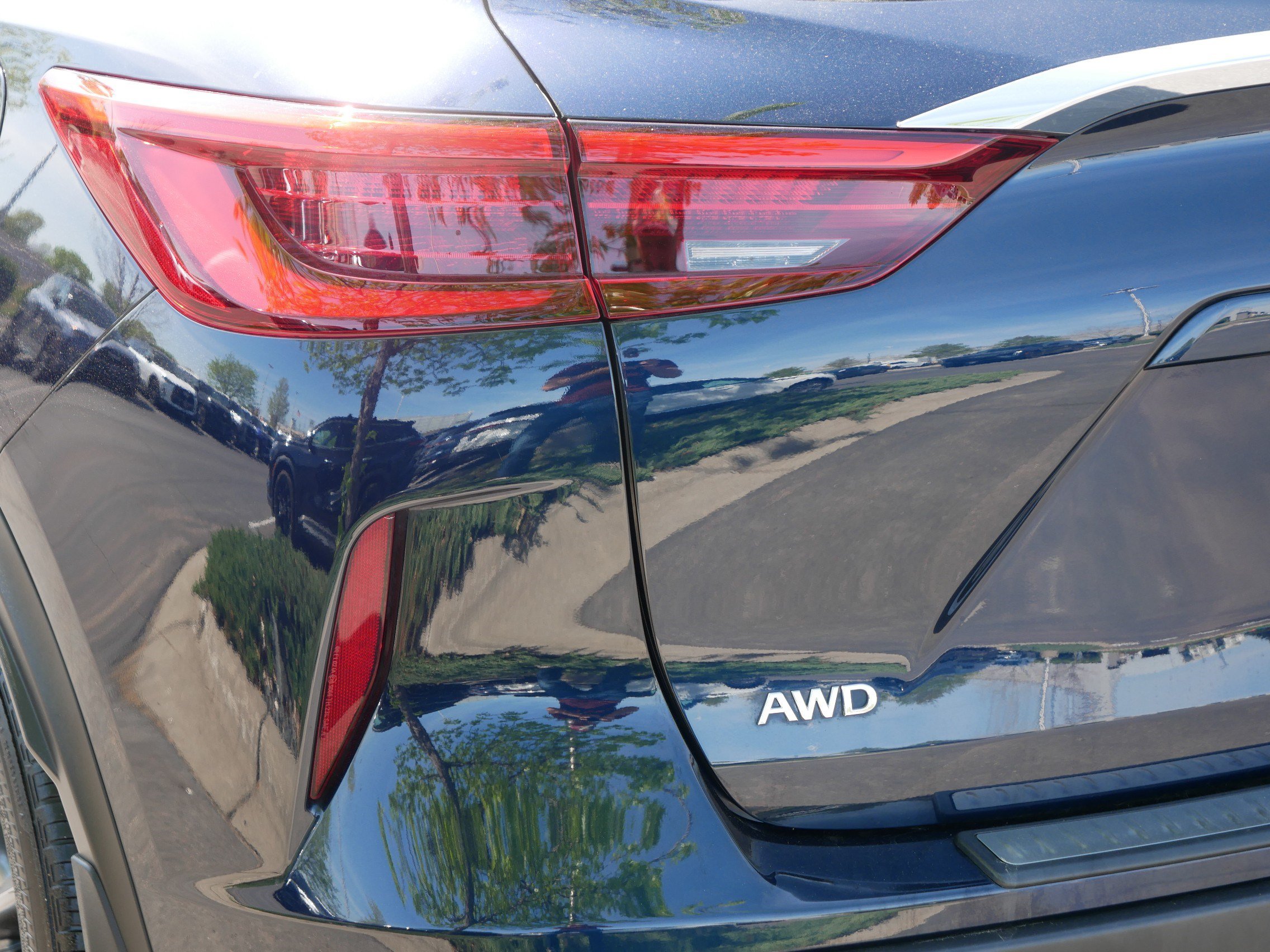Certified 2023 INFINITI QX50 Sensory w/ Accent Package AWD/4WD image 17